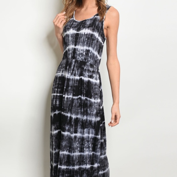 CLEARANCE ‼️BLACK WHITE TIE DYE MAXI- Dress - Picture 2 of 3
